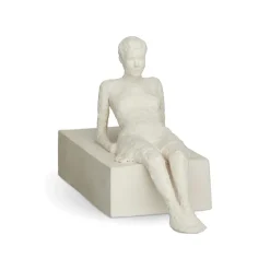 Character skulptur med budskap, The attentive one