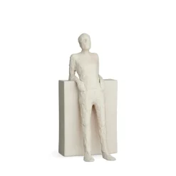 Character skulptur med budskap, The hedonist